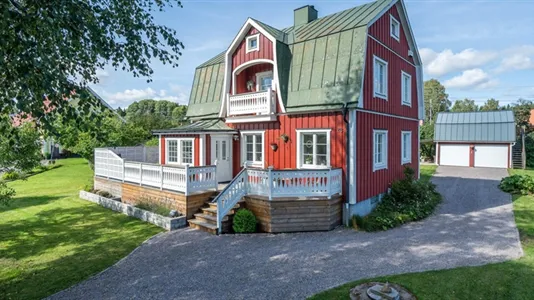 Hus till salu i Gävle - foto 1