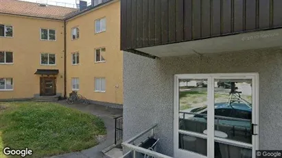 Lägenheter till salu i Huddinge - Bild från Google Street View
