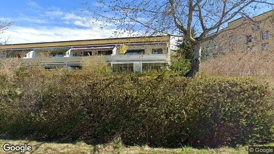 Lägenheter till salu i Upplands Väsby - Bild från Google Street View