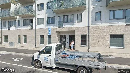 Lägenheter till salu i Huddinge - Bild från Google Street View