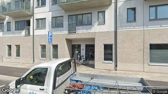 Lägenheter till salu i Huddinge - Bild från Google Street View