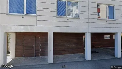 Lägenheter till salu i Tyresö - Bild från Google Street View