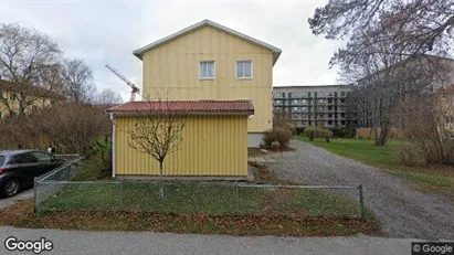 Lägenheter till salu i Upplands Väsby - Bild från Google Street View