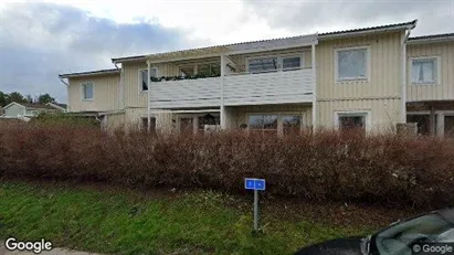 Lägenheter till salu i Upplands Väsby - Bild från Google Street View
