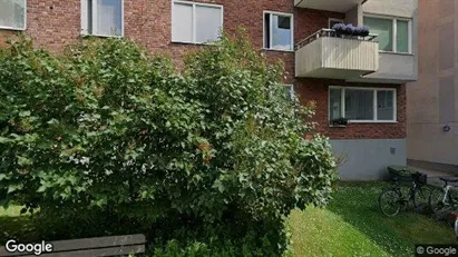 Lägenheter till salu i Huddinge - Bild från Google Street View