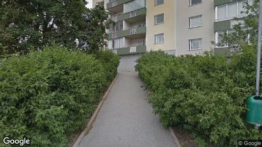 Lägenheter till salu i Huddinge - Bild från Google Street View