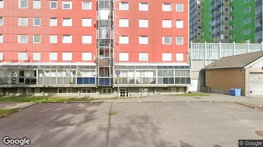 Lägenheter till salu i Huddinge - Bild från Google Street View