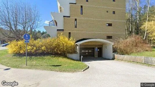 Lägenheter till salu i Upplands Väsby - Bild från Google Street View