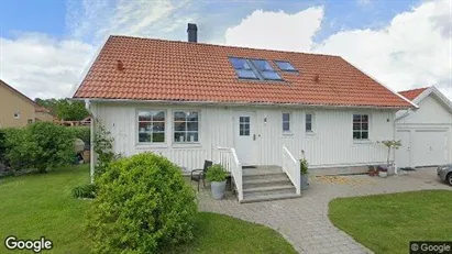 Bostadsrätter till salu i Stenungsund - Bild från Google Street View