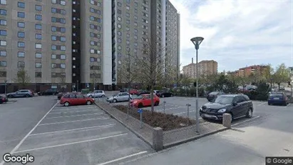 Lägenheter till salu i Täby - Bild från Google Street View