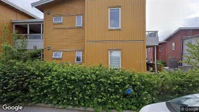 Bostadsrätter till salu i Huddinge - Bild från Google Street View