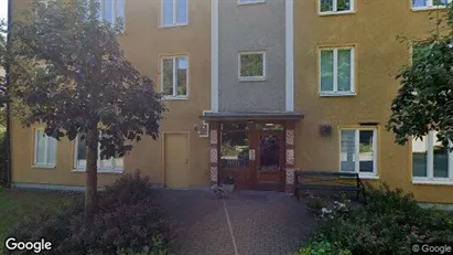 Lägenheter till salu i Huddinge - Bild från Google Street View