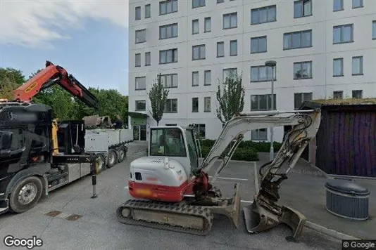 Bostadsrätter till salu i Huddinge - Bild från Google Street View