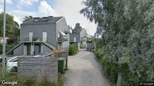 Bostadsrätter till salu i Huddinge - Bild från Google Street View