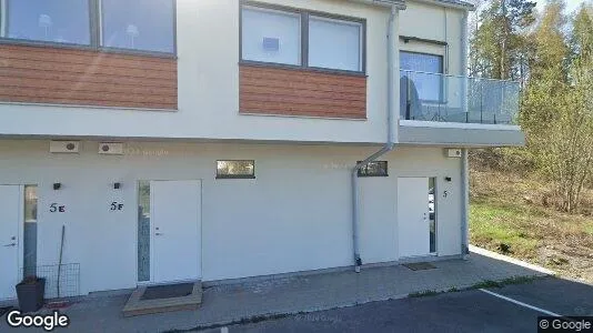 Lägenheter till salu i Upplands Väsby - Bild från Google Street View