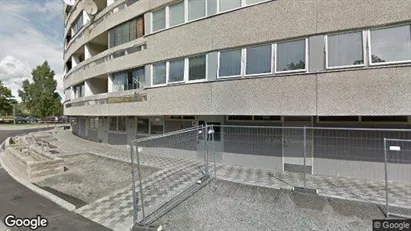 Lägenheter att hyra i Karlskrona - Bild från Google Street View Lägenheter att hyra i Karlskrona - Bild från Google Street View