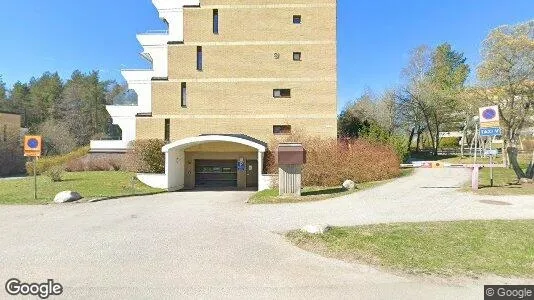 Lägenheter till salu i Upplands Väsby - Bild från Google Street View