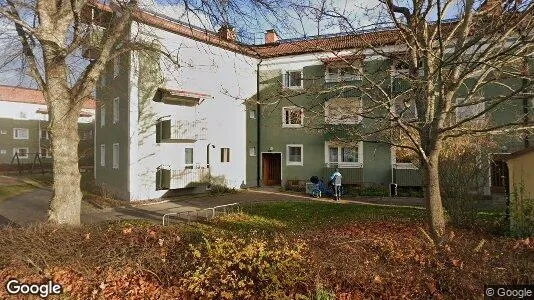 Lägenheter till salu i Upplands Väsby - Bild från Google Street View