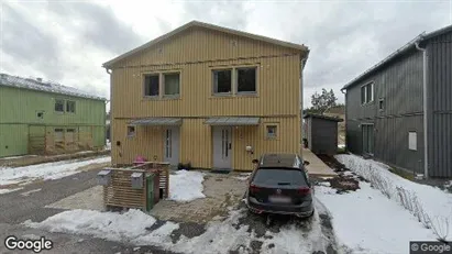 Lägenheter till salu i Huddinge - Bild från Google Street View