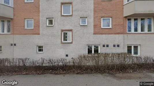 Lägenheter till salu i Huddinge - Bild från Google Street View