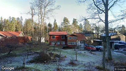 Lägenheter till salu i Ekerö - Bild från Google Street View