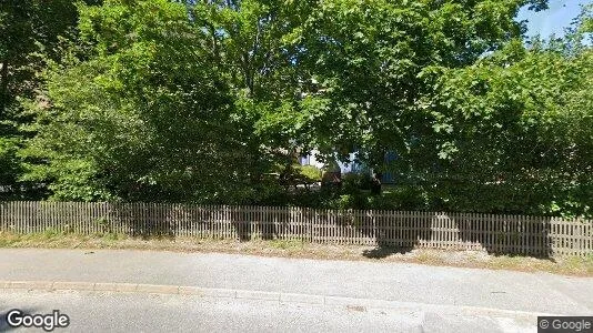 Bostadsrätter till salu i Huddinge - Bild från Google Street View