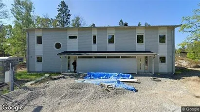 Bostadsrätter till salu i Tyresö - Bild från Google Street View