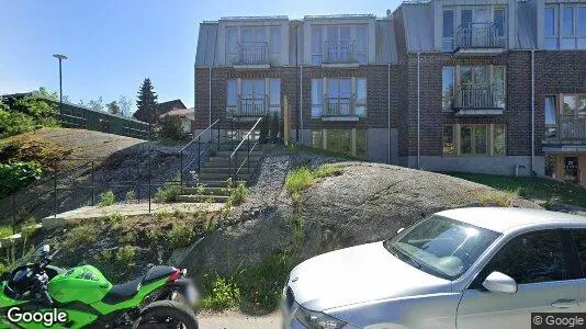 Lägenheter till salu i Huddinge - Bild från Google Street View