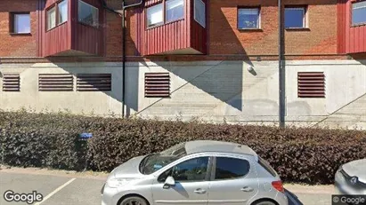 Lägenheter till salu i Huddinge - Bild från Google Street View