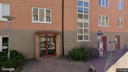 Lägenheter till salu i Huddinge - Bild från Google Street View