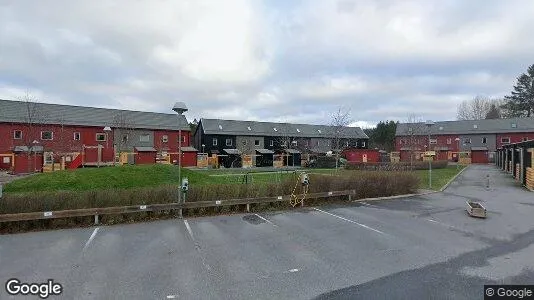 Lägenheter till salu i Upplands Väsby - Bild från Google Street View