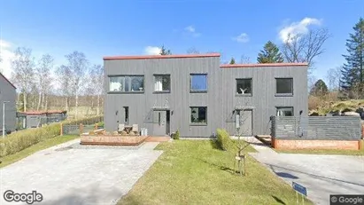 Bostadsrätter till salu i Haninge - Bild från Google Street View