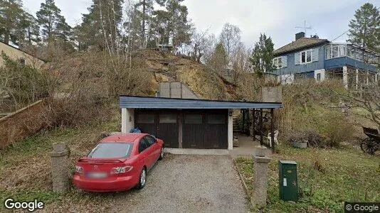 Lägenheter till salu i Huddinge - Bild från Google Street View