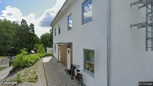 Bostadsrätter till salu i Huddinge - Bild från Google Street View