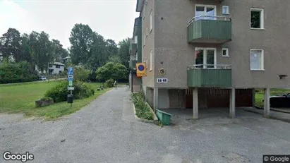 Lägenheter till salu i Huddinge - Bild från Google Street View