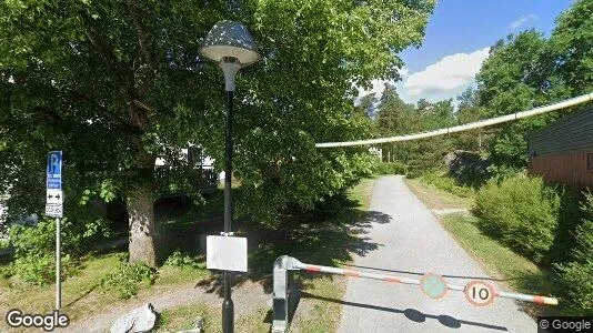 Lägenheter till salu i Haninge - Bild från Google Street View
