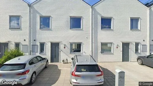 Lägenheter till salu i Botkyrka - Bild från Google Street View
