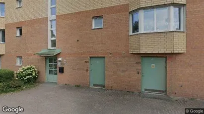 Lägenheter till salu i Huddinge - Bild från Google Street View