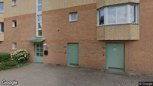 Lägenheter till salu i Huddinge - Bild från Google Street View