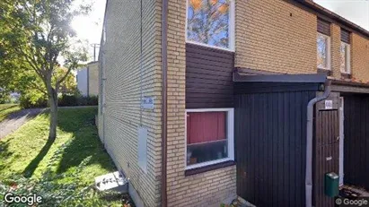Lägenheter till salu i Sollentuna - Bild från Google Street View