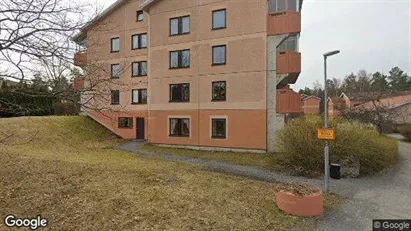 Lägenheter till salu i Upplands-Bro - Bild från Google Street View