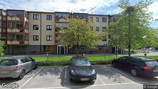 Bostadsrätter till salu i Haninge - Bild från Google Street View