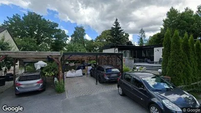 Lägenheter till salu i Huddinge - Bild från Google Street View