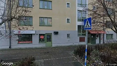 Lägenheter till salu i Upplands Väsby - Bild från Google Street View