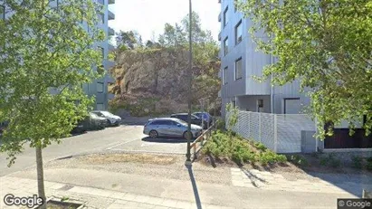 Bostadsrätter till salu i Haninge - Bild från Google Street View