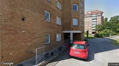 Bostadsrätter till salu i Huddinge - Bild från Google Street View