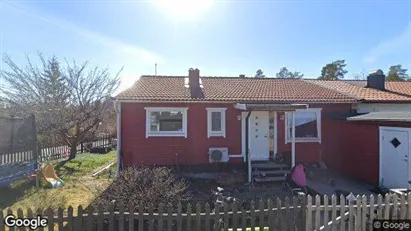Lägenheter till salu i Österåker - Bild från Google Street View