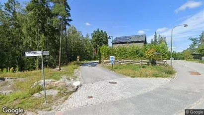 Bostadsrätter till salu i Huddinge - Bild från Google Street View