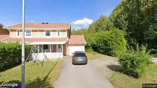 Bostadsrätter till salu i Håbo - Bild från Google Street View