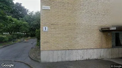 Lägenheter att hyra i Huddinge - Bild från Google Street View